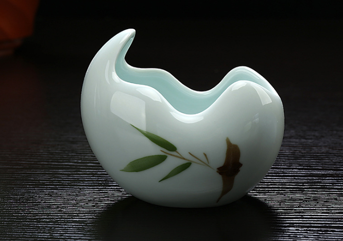 Zhuanghua Porcelain Succulent Plant Pot, Minimalist Design